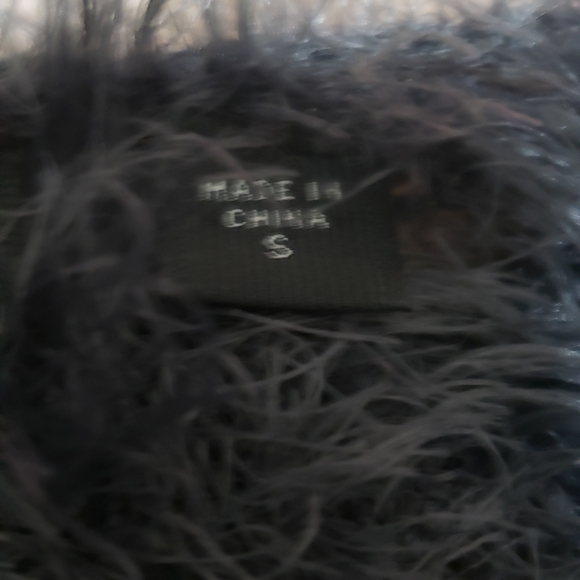 Guess s fuzzy webbed mesh unique top very soft stretchy - Picture 2 of 11